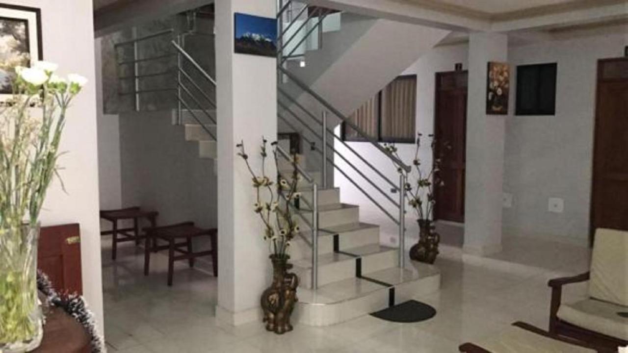 Hostal Jem Cochabamba Buitenkant foto